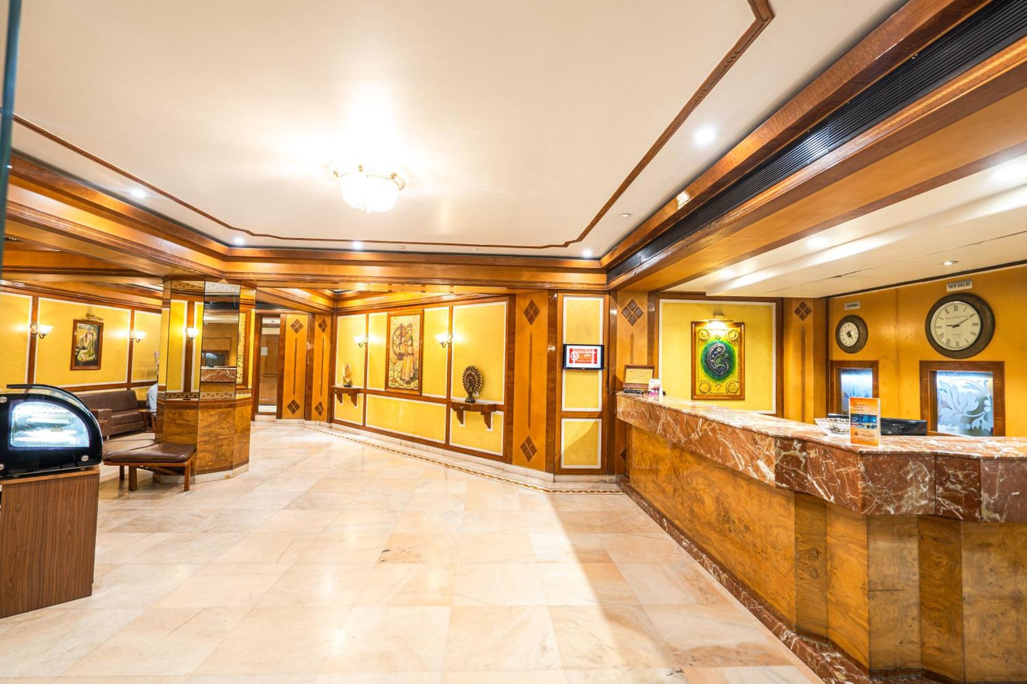 Hotel Mayura Райпур Екстер'єр фото