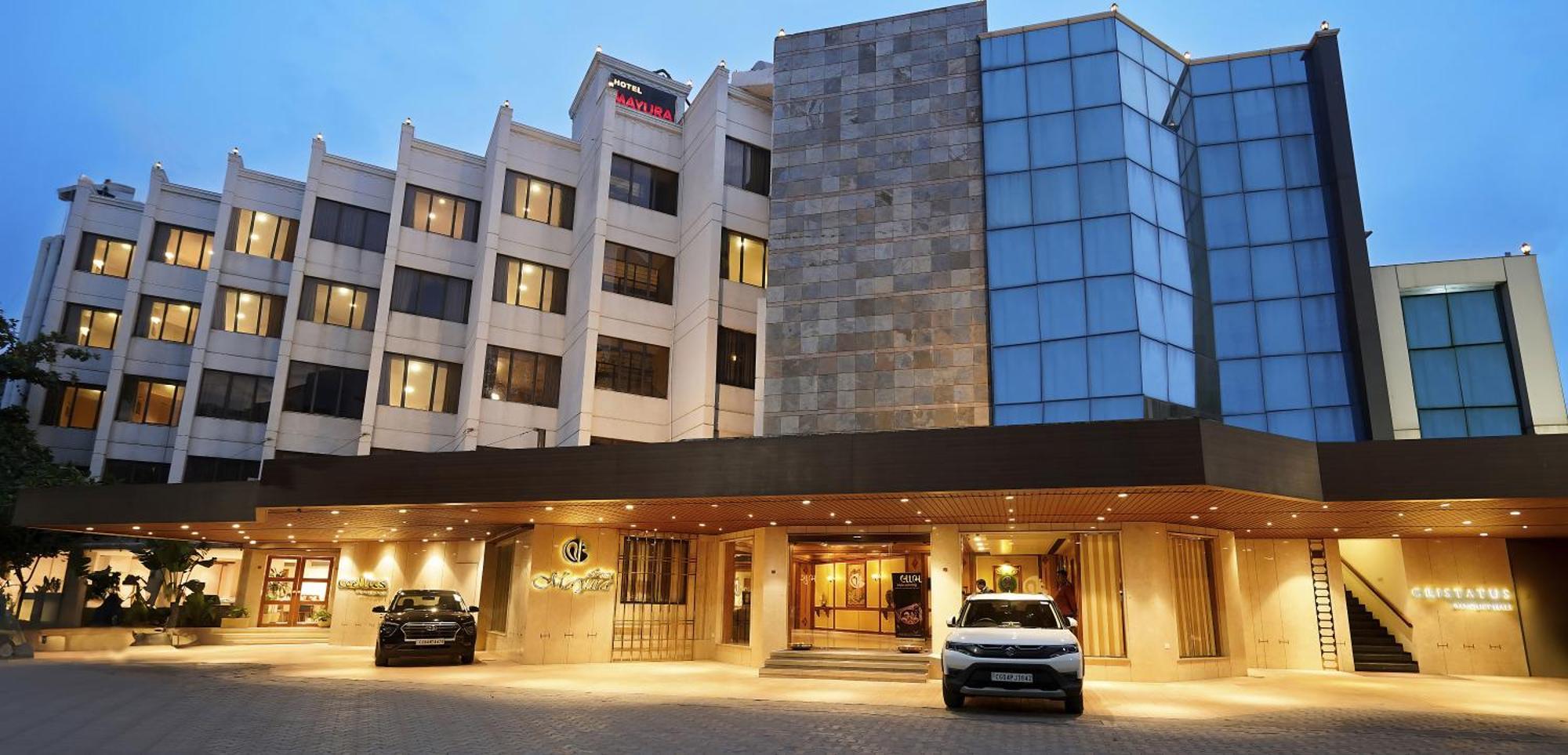 Hotel Mayura Райпур Екстер'єр фото
